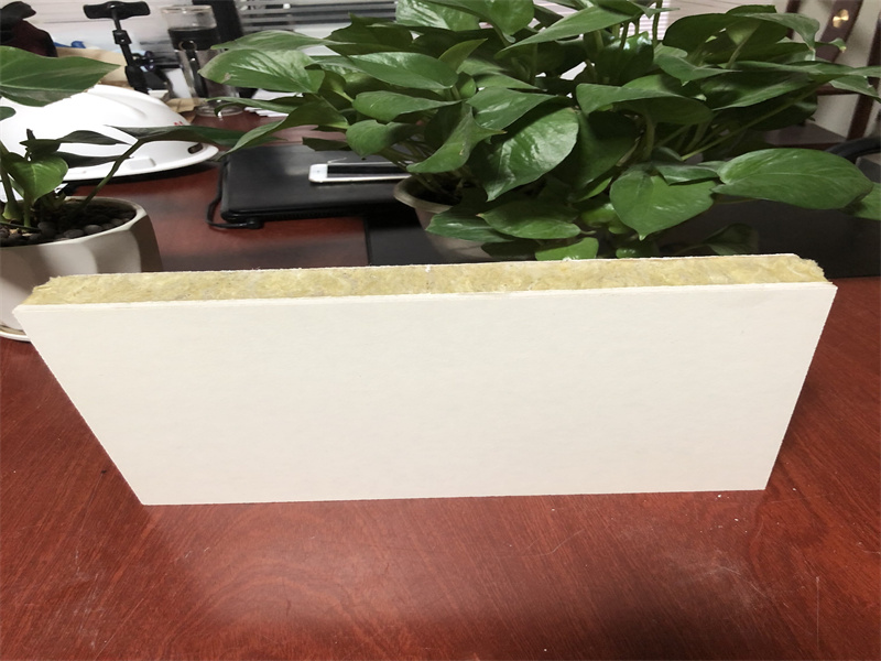 �۱���ϩ��ǽ����װ��һ���